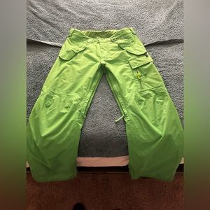 Burton green dryride snowboard pant M